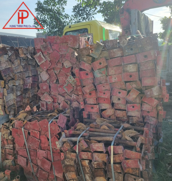 cho thuê kích chân giá rẻ - chất lượng